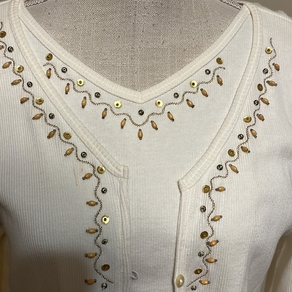 JH Collectibles sweater set. White with bead trim. . Sz 1x - Picture 3 of 7